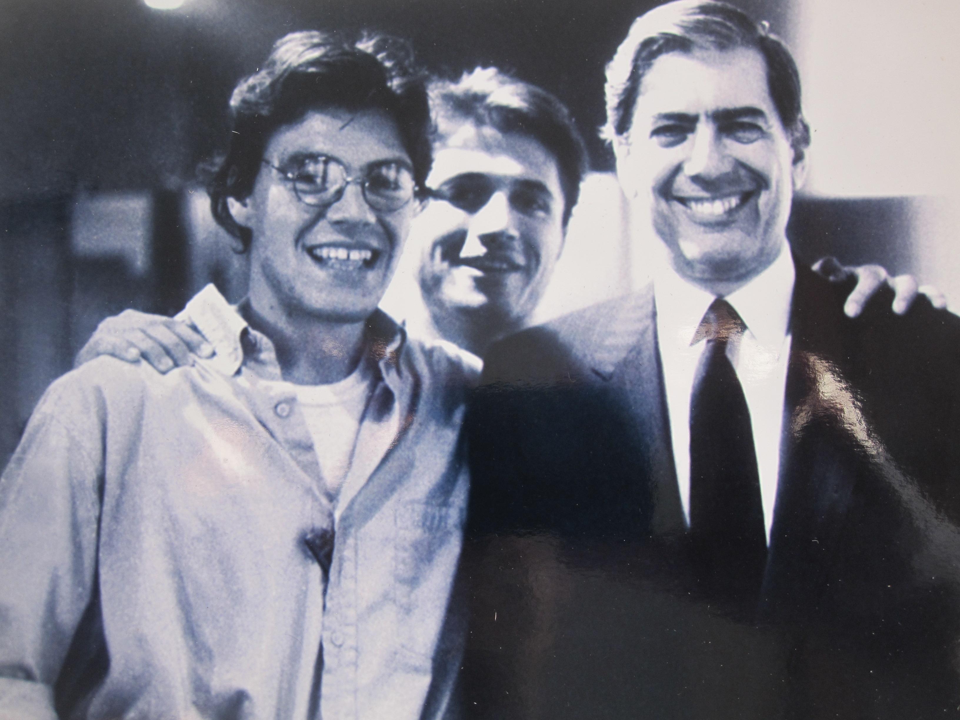 Vargas Llosa, Juan Gavilanes y P.A.